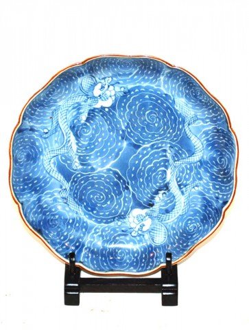 A Japanese Blue and White Glaze Dish with Dragons in Clouds