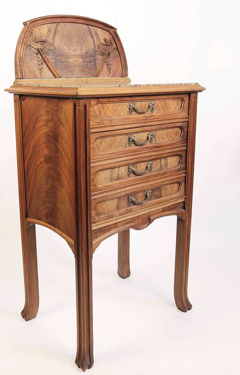 Art Nouveau Walnut and Pearwood Bedroom set by 19th Century French School