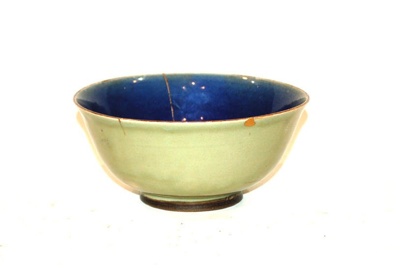 A Chinese Porcelain Blue and Celadon Glaze Bowl with Japanese Gilt Repair