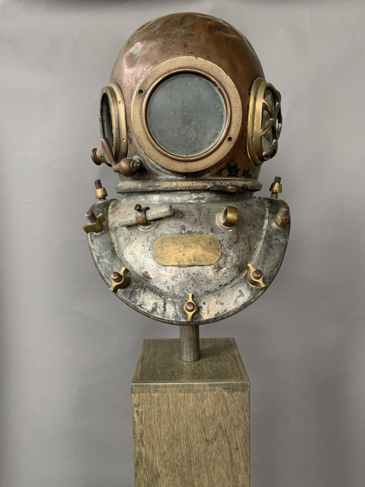 Early Twentieth Century Brass and Copper Diving Helmet by 20th Century School