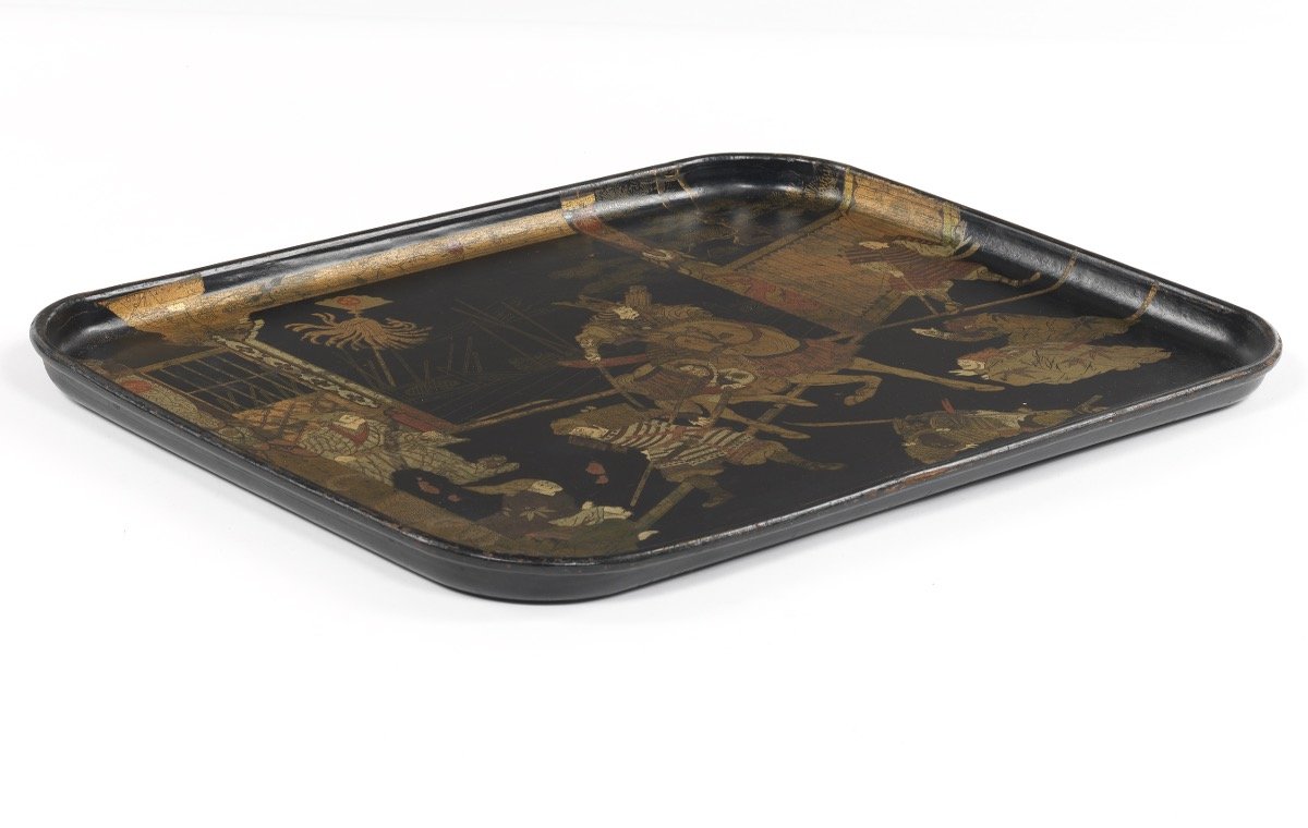 Japanese Lacquered Tray Depicting a Warrior Punishing his Vanquished Enemy 