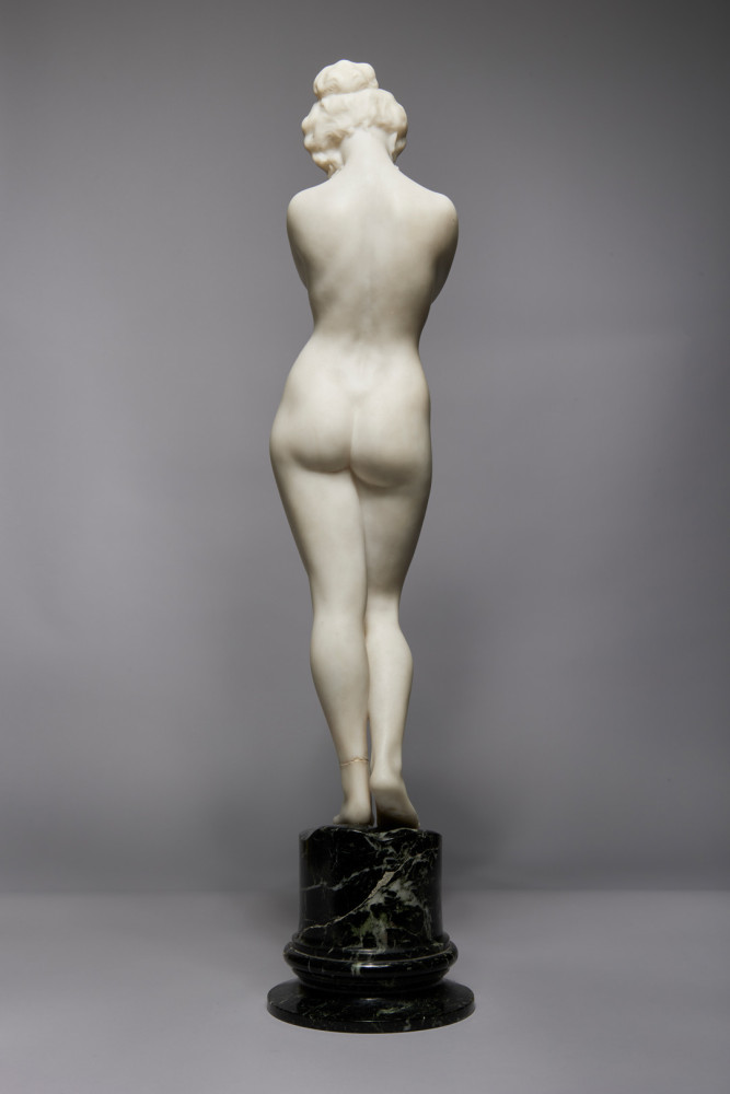 Late 19th Century Neoclassical Italian Figure of a Nude