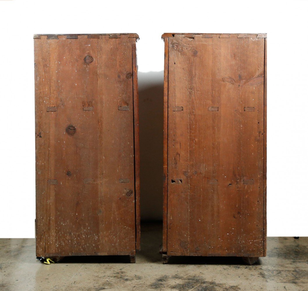 Wooden Decorative Arts: Pair of Small Provincial French Corner Cabinets