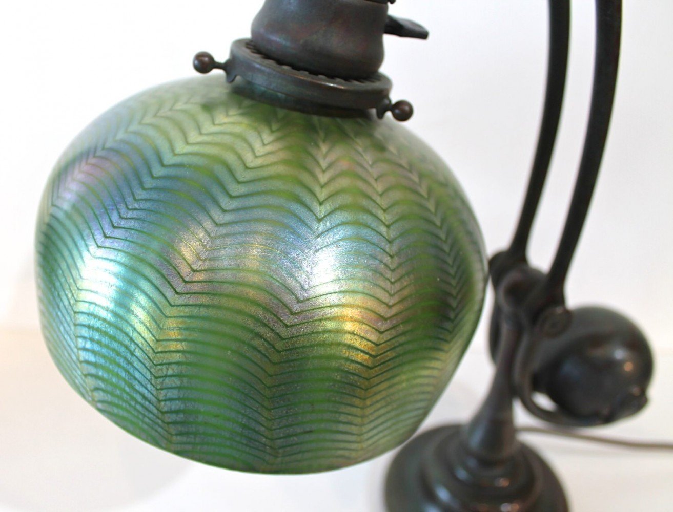 Tiffany Studios Bronze Counterbalance Desk Lamp with Damascene Shade by Tiffany Studios